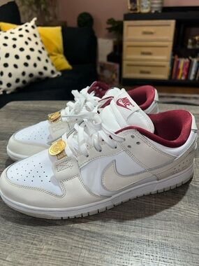 Nike women’s dunk low se “Sisterhood”